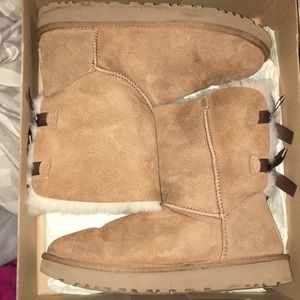 Bailey bow uggs